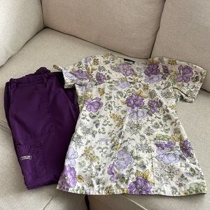 Set of Cherokee scrubs